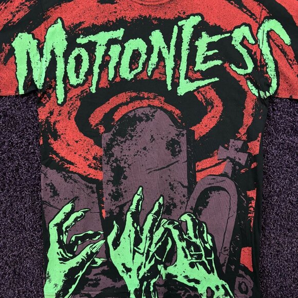 Motionless in White Graveyard Shift Metal Band T-Shirt M - Picture 2 of 4